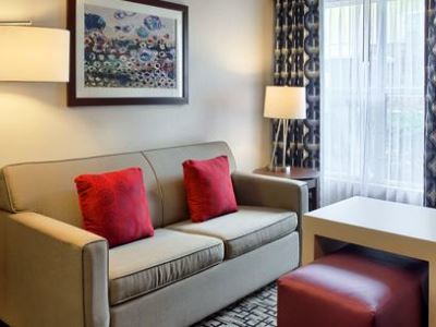 Homewood By Hilton Airport-university Area Hotel